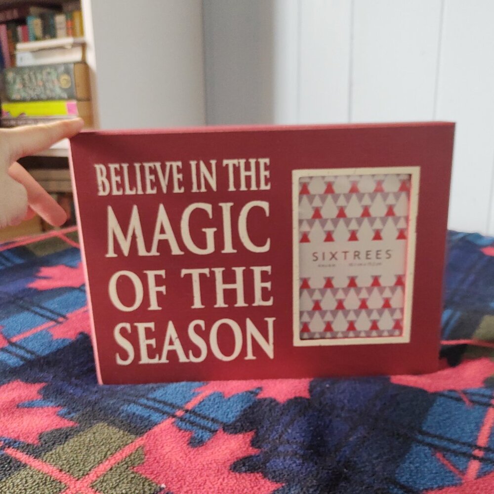'Believe in the Magic of the Season' Decorative Photo Frame